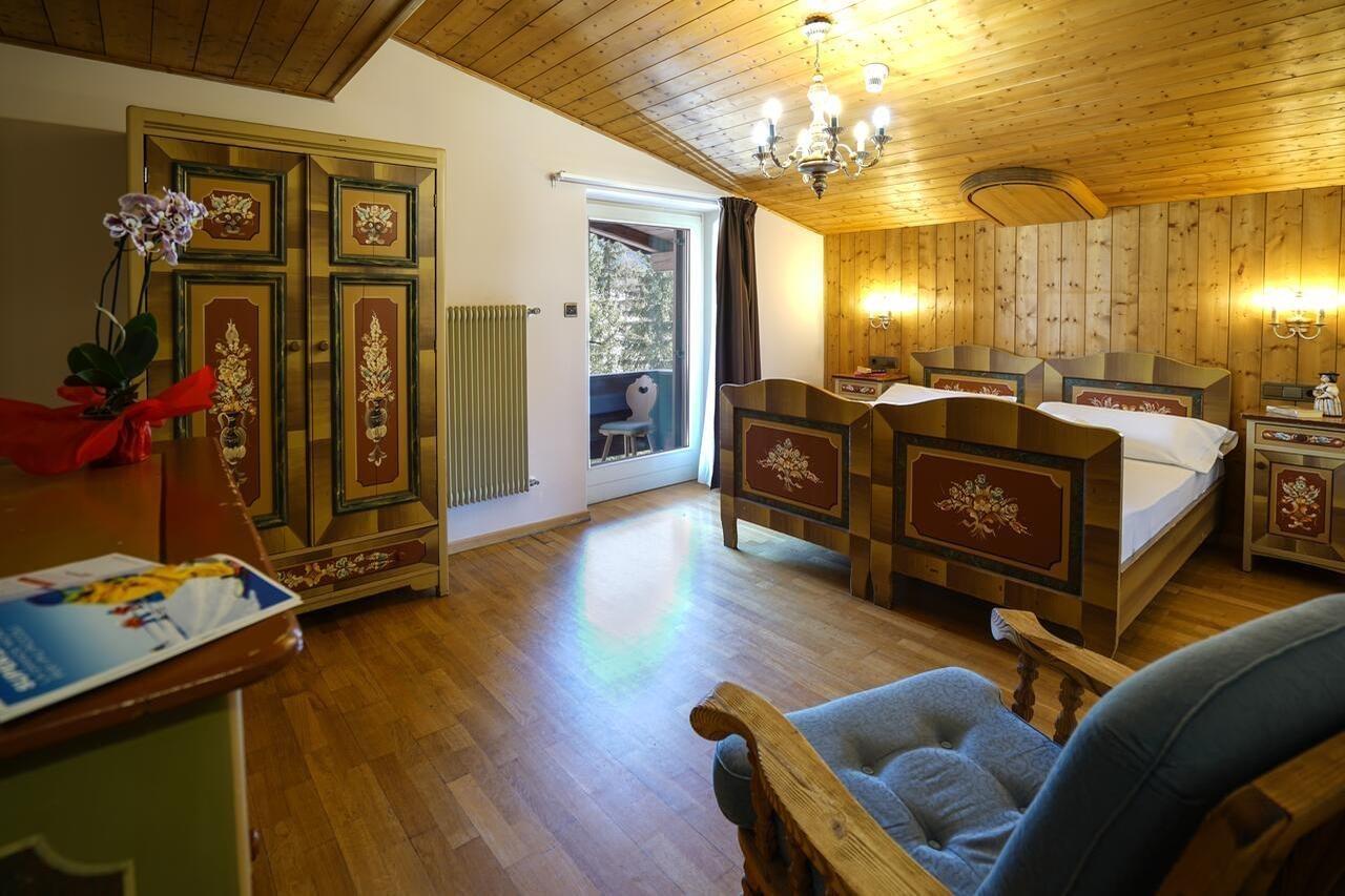 Parc Hotel Posta Сан-Віджиліо-ді-Мареббе Екстер'єр фото