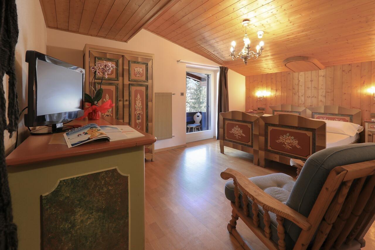 Parc Hotel Posta Сан-Віджиліо-ді-Мареббе Екстер'єр фото